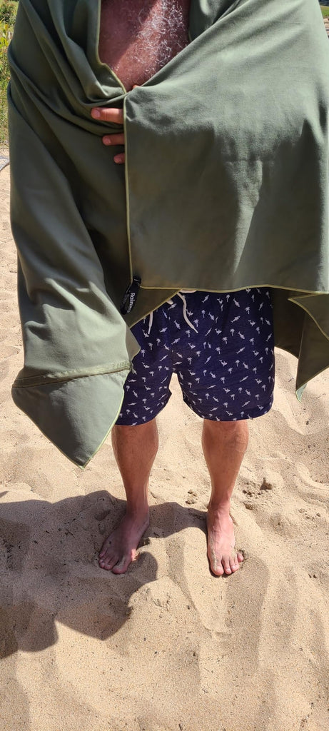 Rainleaf Microfiber Towel - Quick Dry Super Absorbent Ultra Compact Travel and Outdoor Towel